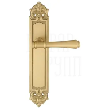 Дверная ручка Extreza 'PIERO' (Пиеро) 326 на планке PL02 матовая латунь (key)