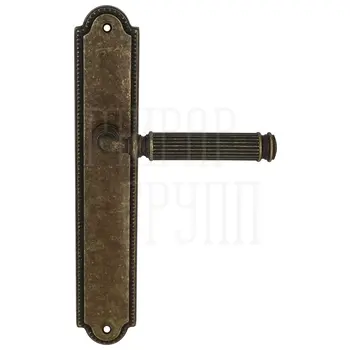 Дверная ручка Extreza 'BENITO' (Бенито) 307 на планке PL03 античная бронза (key)
