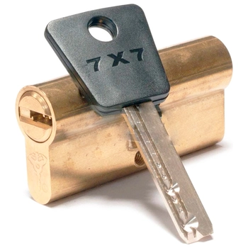 Цилиндровый механизм ключ-ключ Mul-T-Lock 7x7 81 mm (33+10+38) латунь + флажок